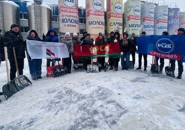 Рогачевский МКК запустил зимний челлендж #СугробSTOP: сила команды против снежной стихии!