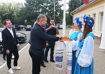 Делегация Навоийской области Узбекистана посетила Рогачев